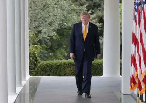 Підтримка удару по Ірану в США впала до 31%, рейтинг Трампа — 33%
