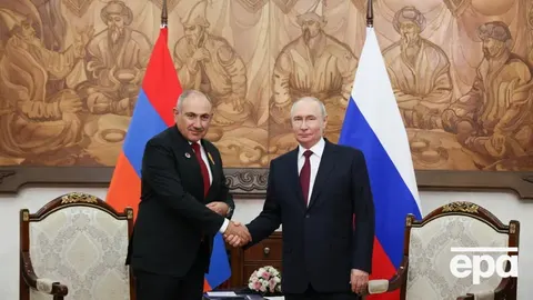 Путін заявив про готовність вивести війська з Вірменії: що це означає