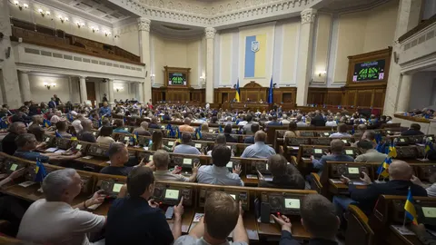 Призначення Хмари: нардепи критикують відсутність Зеленського у Раді