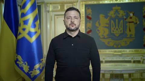 Зеленський: російське небо стає небезпечним для цивільної авіації