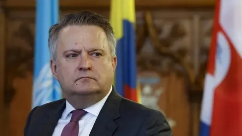 В ОП пояснили, чому Путін не сяде за переговори до березня