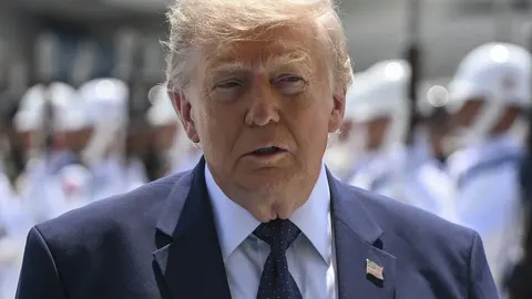 Верховний суд зупинив указ Трампа про голосування поштою, але тиск на виборчу систему триває