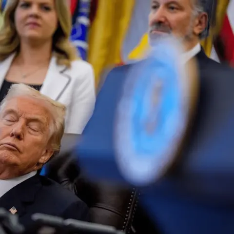 Трамп, сон і камери: що насправді стоїть за епізодами із заплющеними очима